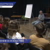 Более 100 нижегородских школьников встретились с театральным критиком Глебом Ситковским